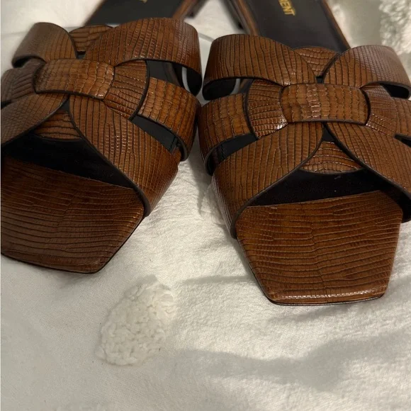 Saint Laurent leather tribute Women's Sandals - Picture 4 of 7